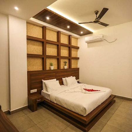 Hotel Cloudbay Kattappana Ngoại thất bức ảnh