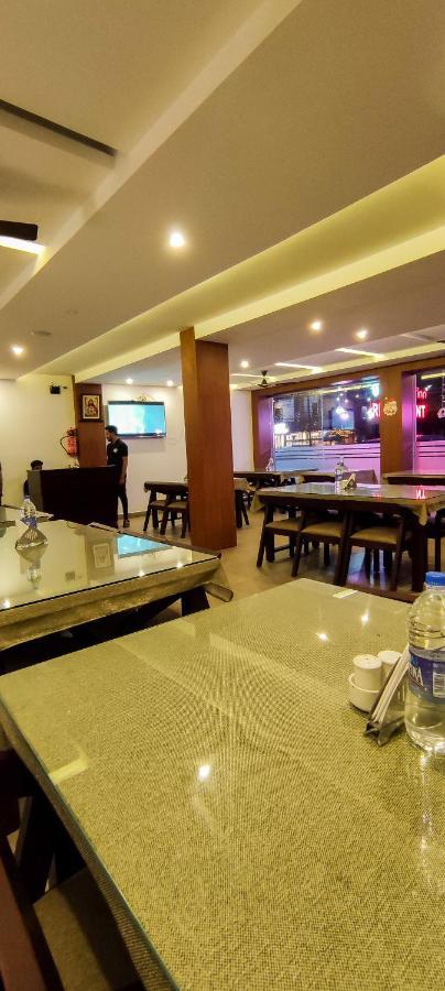 Hotel Cloudbay Kattappana Ngoại thất bức ảnh
