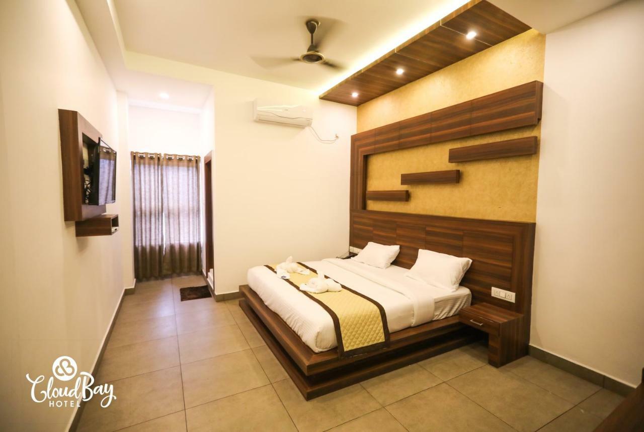 Hotel Cloudbay Kattappana Ngoại thất bức ảnh